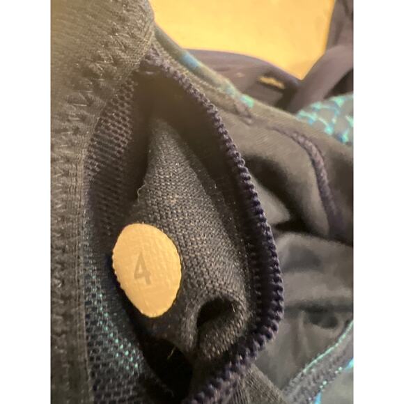 Lululemon Energy Bra (Exhale)
Samba Snake Kayak Blue Hero Blue Size 4 - Picture 5 of 5